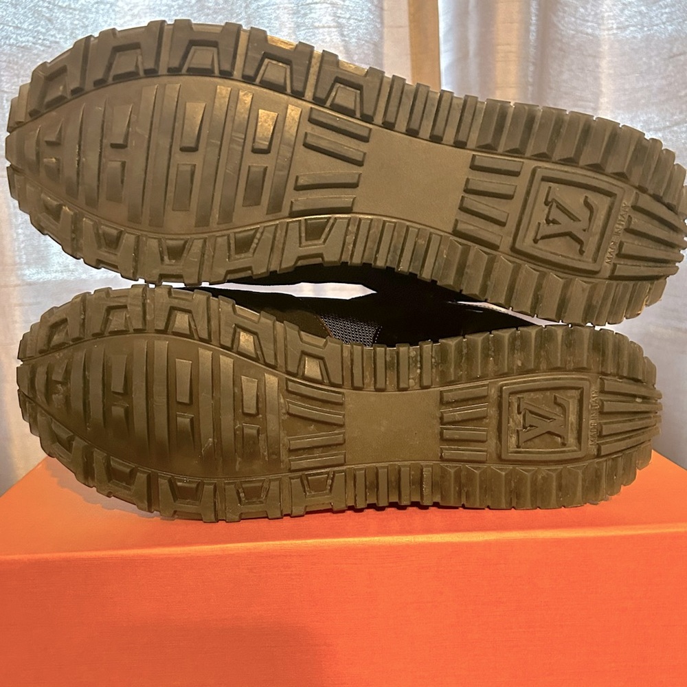 Louis Vuitton Runway Sneakers - EU39 - Picture 6 of 6